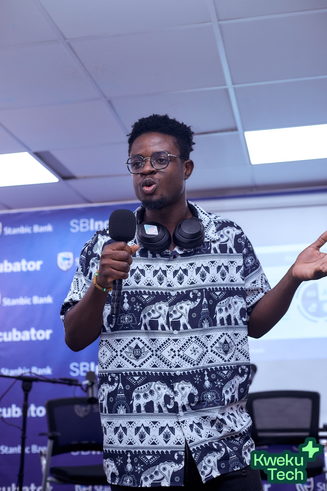 Ernest Akakpo | Blockchain Ecosystem Growth, DevRel & Community Management